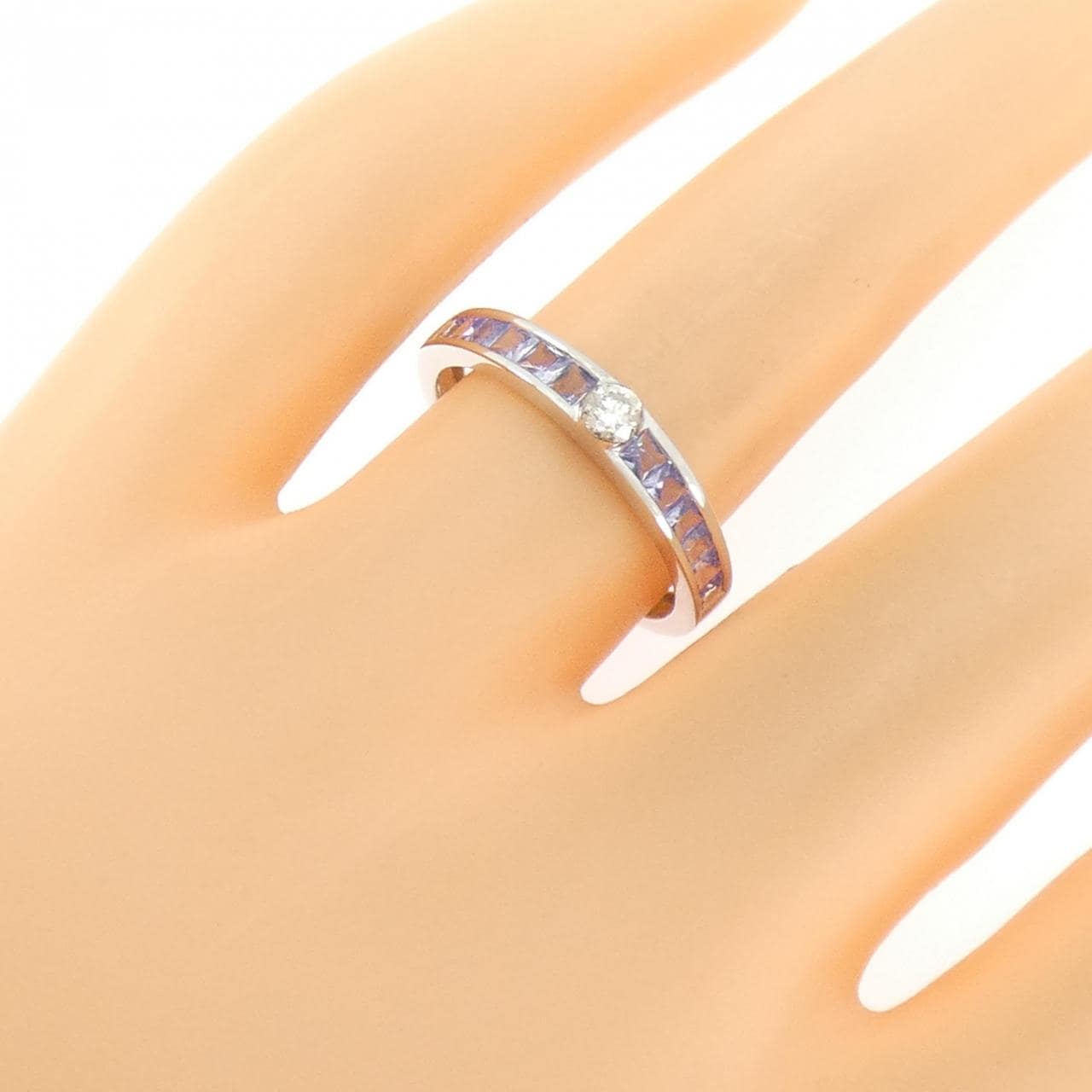 K18WG タンザナイト リング