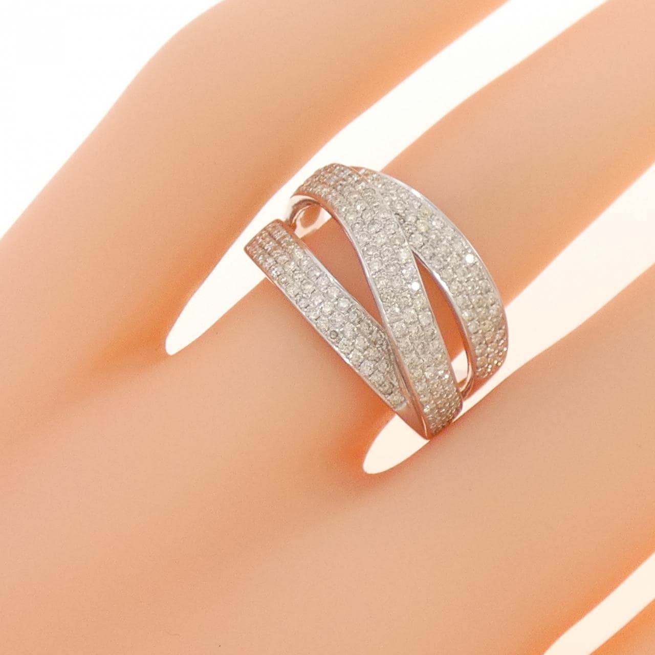 K18WG ダイヤモンド リング 0.68CT