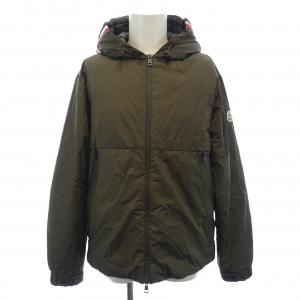 モンクレール MONCLER ダウンジャケット