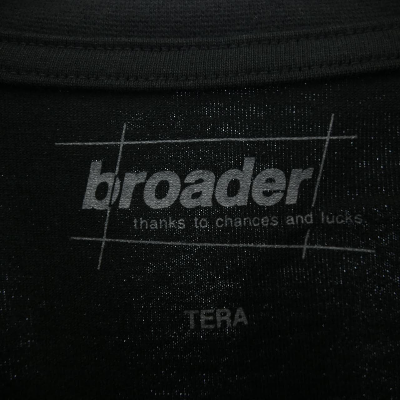 BROADER Tシャツ