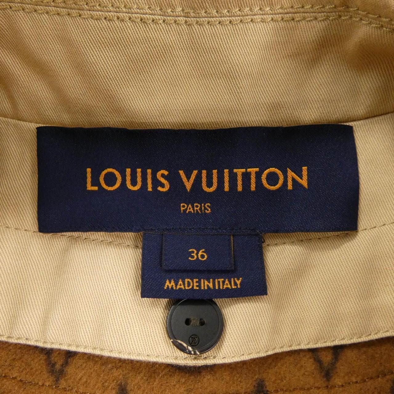 ルイヴィトン LOUIS VUITTON FIOX24TIX トレンチコート