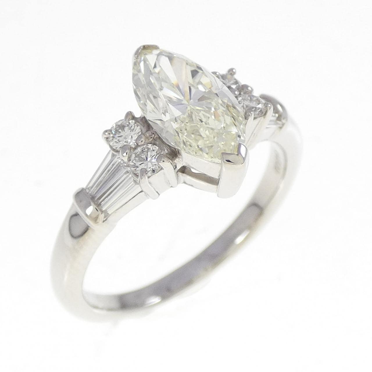 PT900 ダイヤモンド リング 1.442CT M VS1 マーキスカット