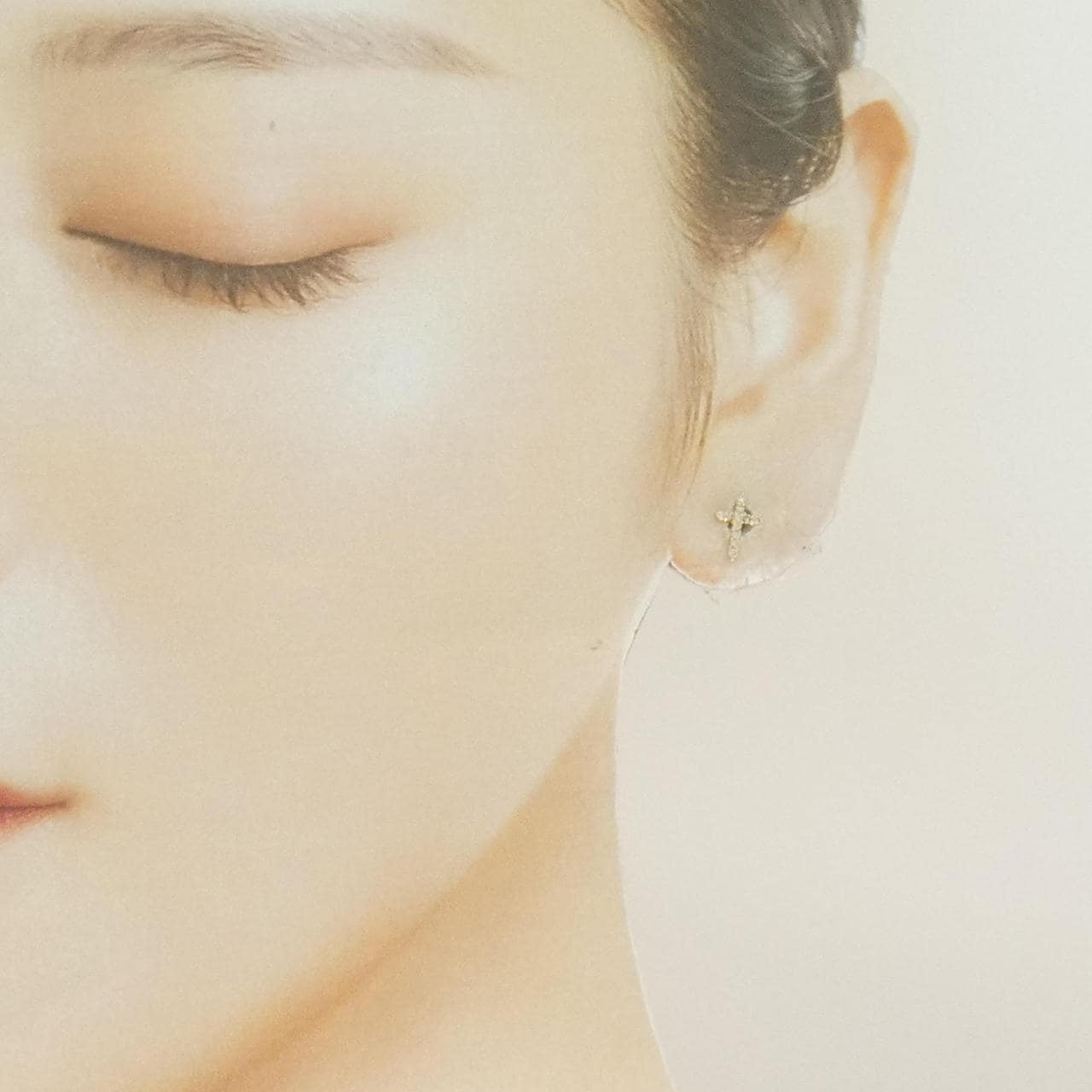 K18YG 十字钻石耳环 0.10CT