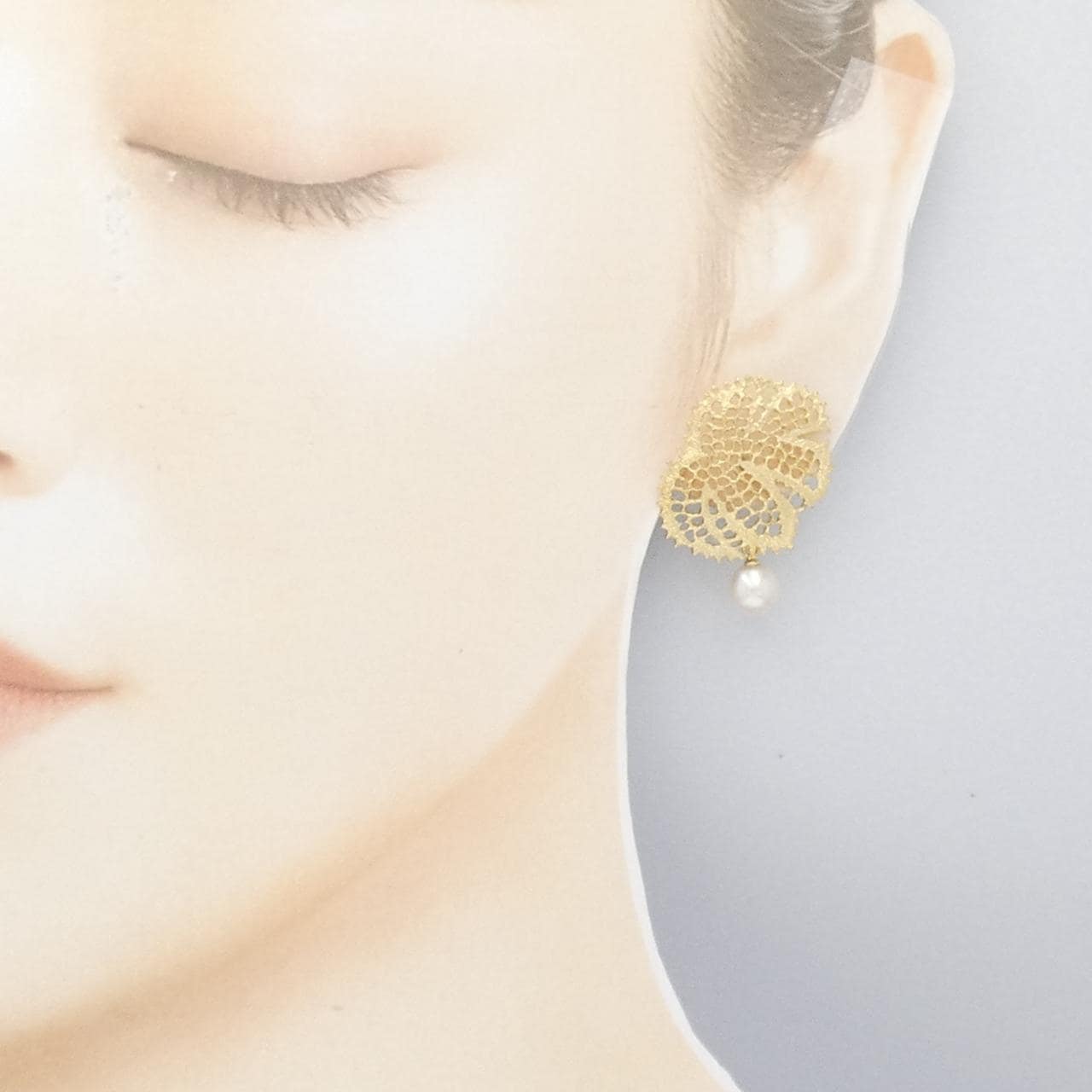 Tasaki Akoya pearl earrings 6.6mm