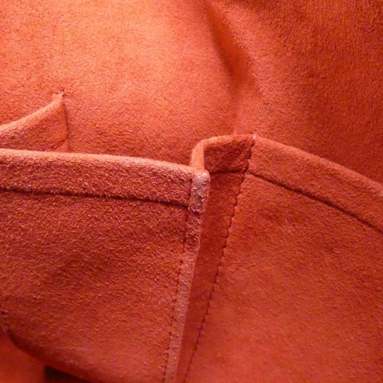 ルイヴィトン エピ アルマ GM M4032E バッグ