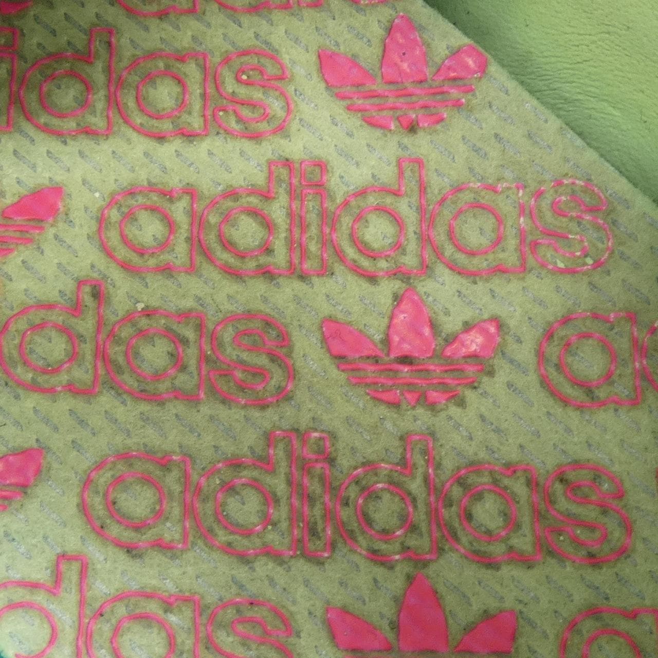 アディダス ADIDAS EE5726/STADT スニーカー