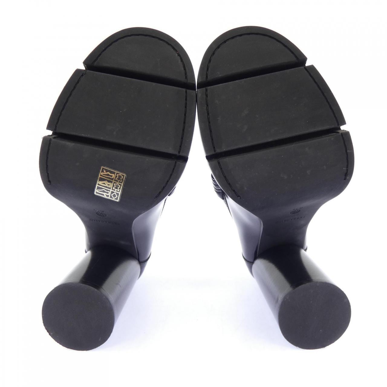 サルヴァトーレフェラガモ SALVATORE FERRAGAMO シューズ