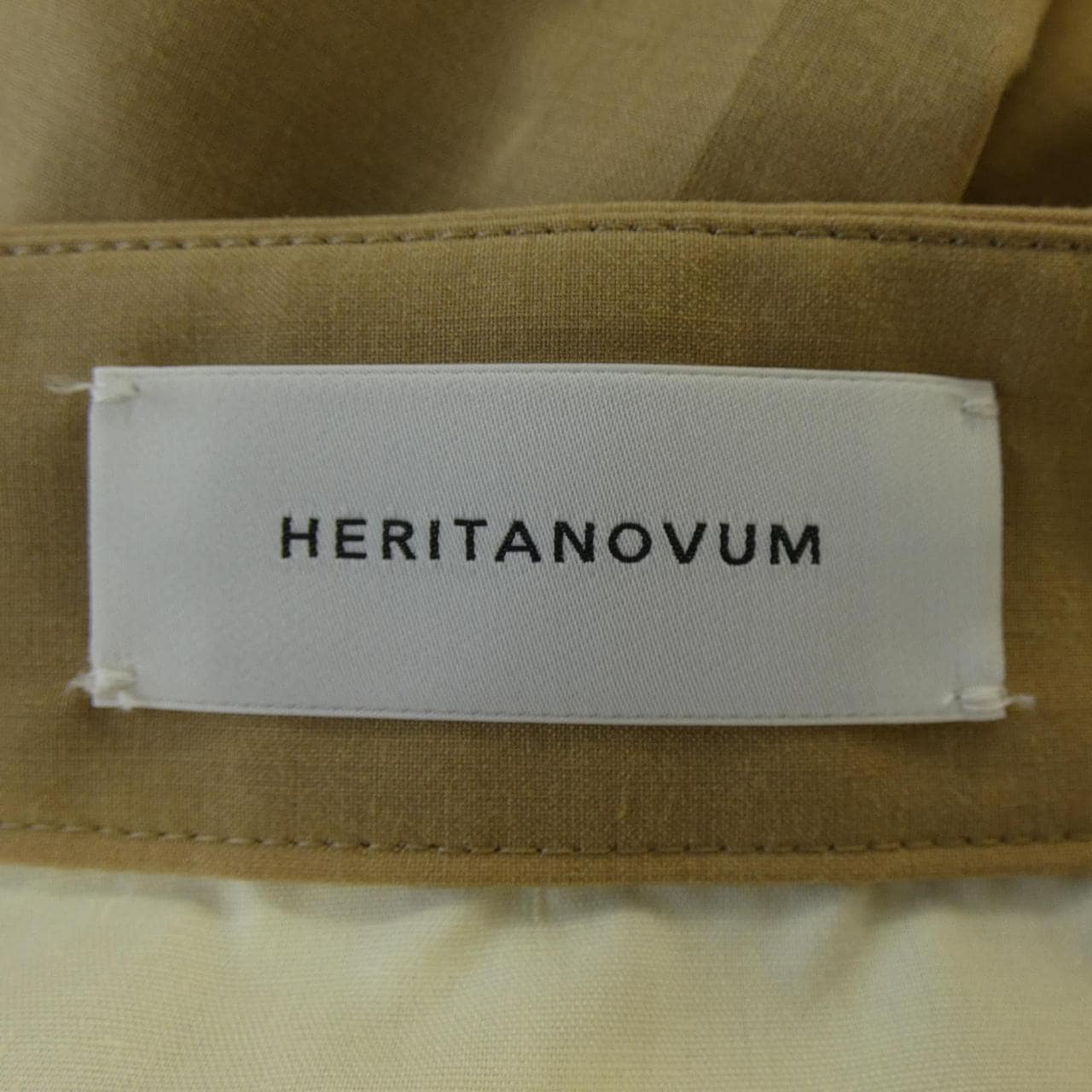 HERITANOVUM パンツ