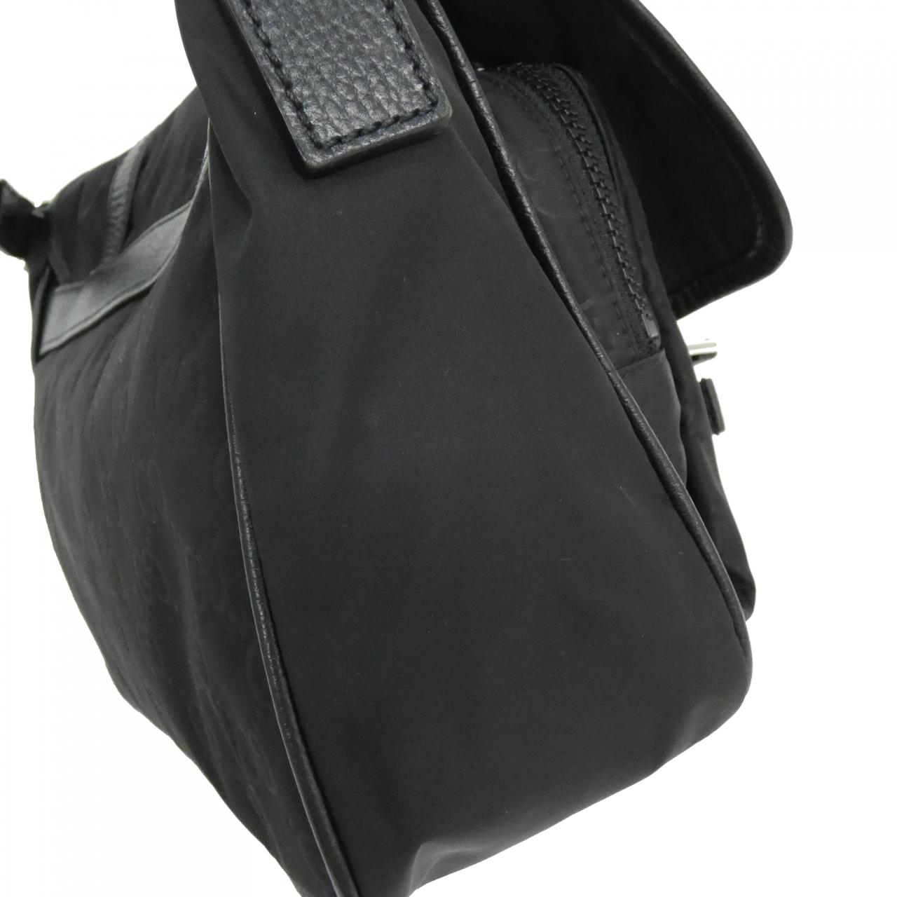 グッチ 510335 K28AN ショルダーバッグ