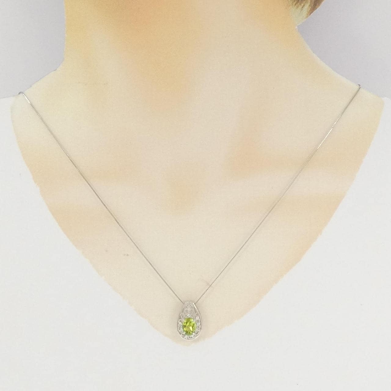 【新品】PT ペリドット ネックレス 1.41CT