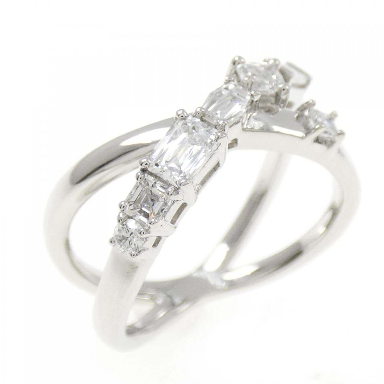 PT950 ダイヤモンド リング 0.70CT