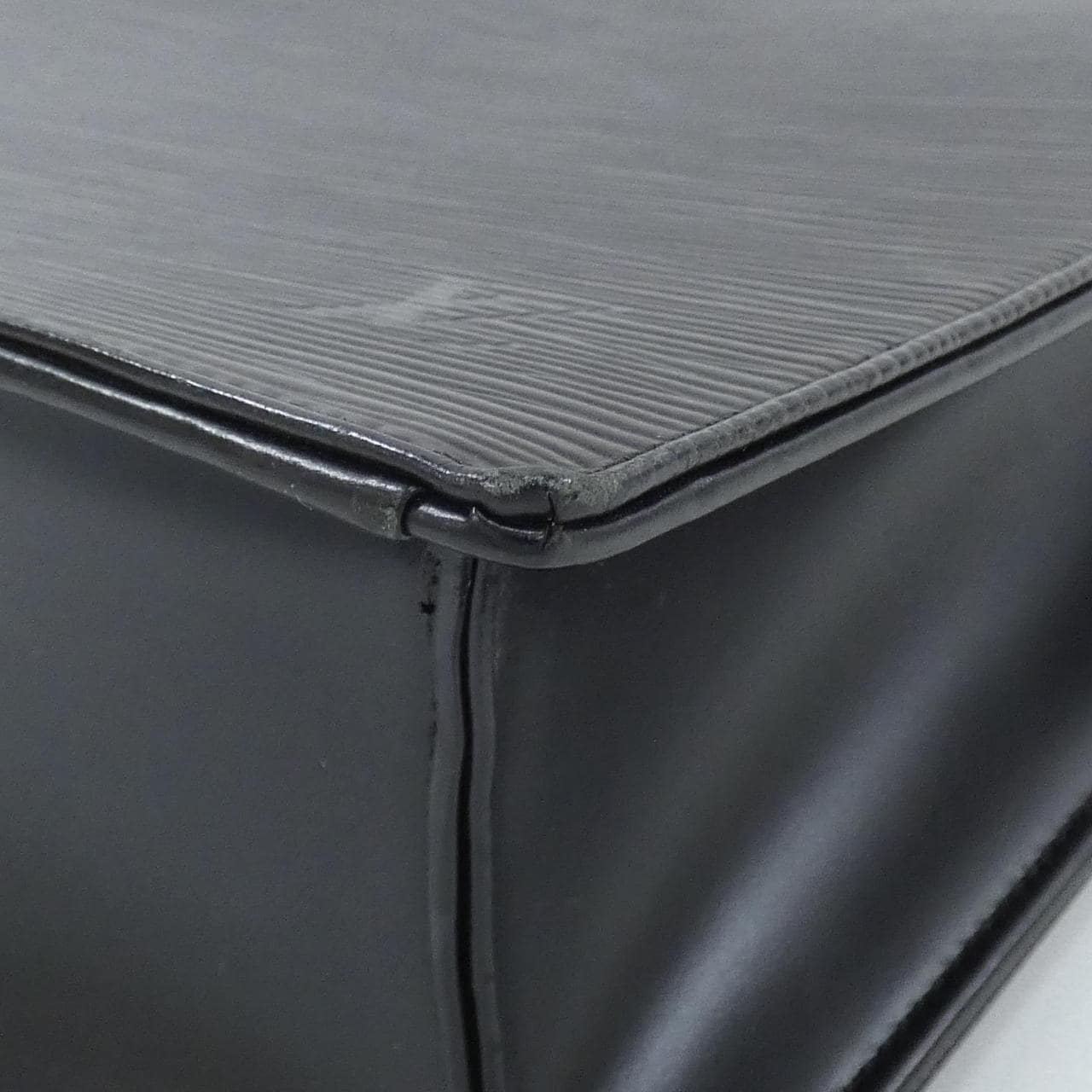 ルイヴィトン エピ オンブル M52102 バッグ