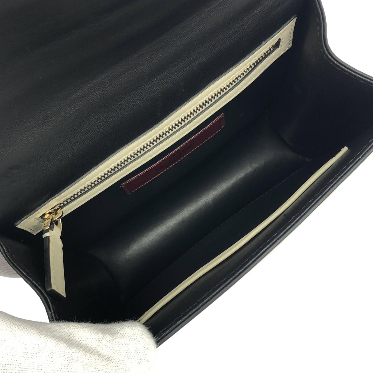 ヴァレンティノガラヴァーニ JW0B0312VOQ ショルダーバッグ