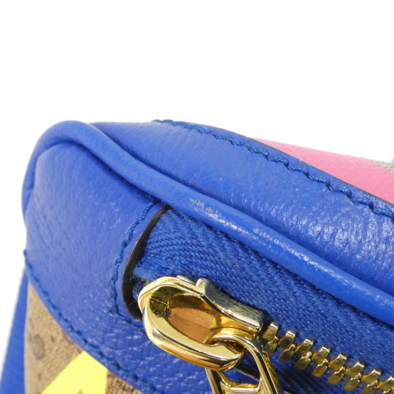 グッチ 733240 FAA6N ウエストバッグ