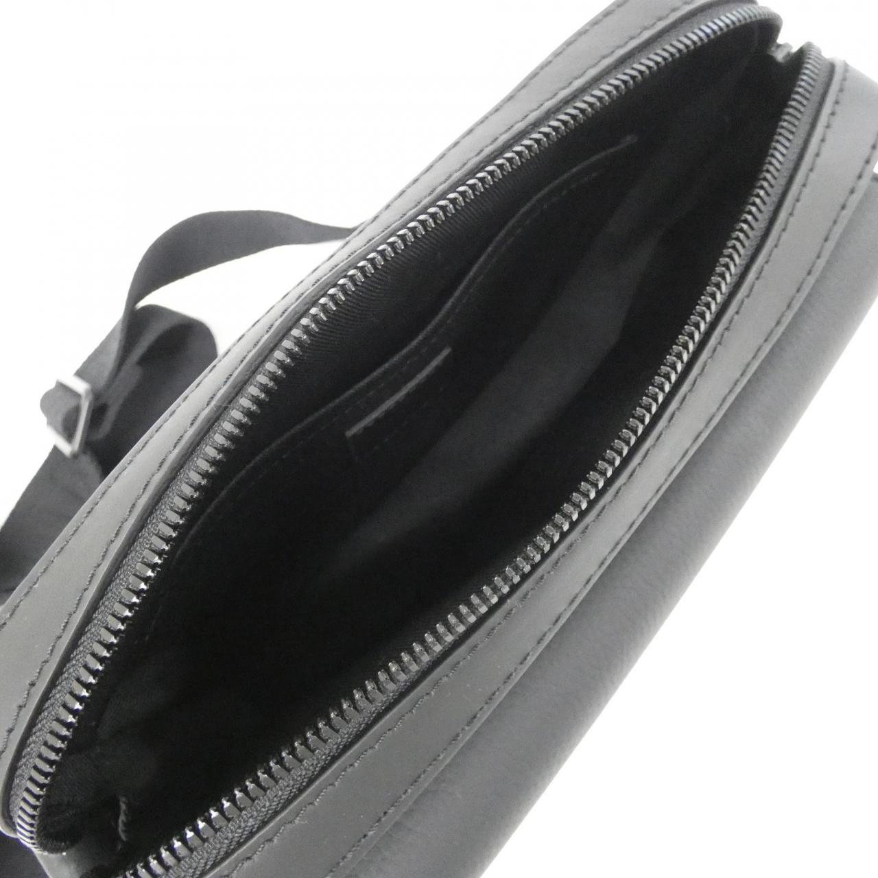 LOUIS VUITTON LV Aerogram Fastline 郵差包 M22482 肩背包