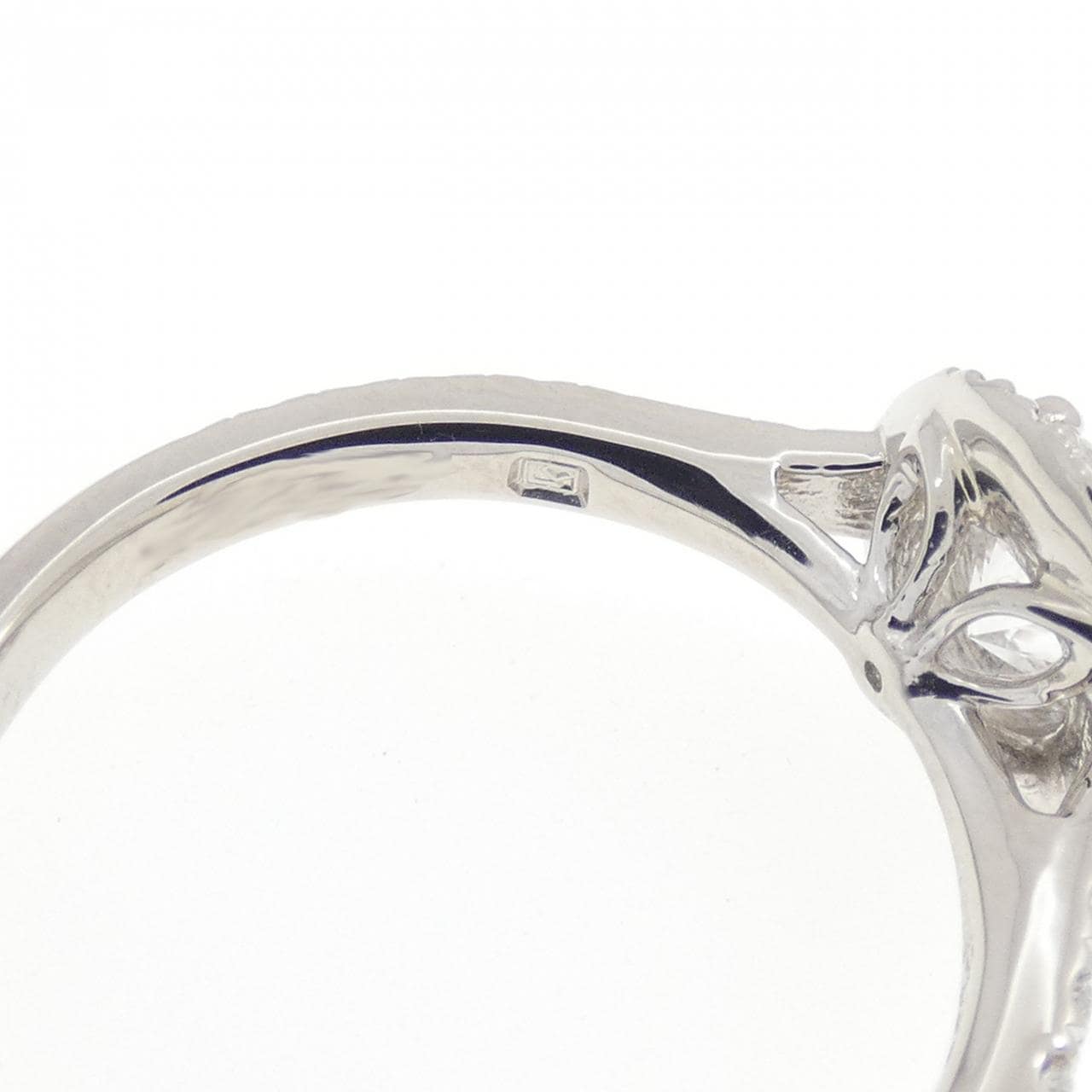 ラザール ダイヤモンド リング 0.65CT D IF