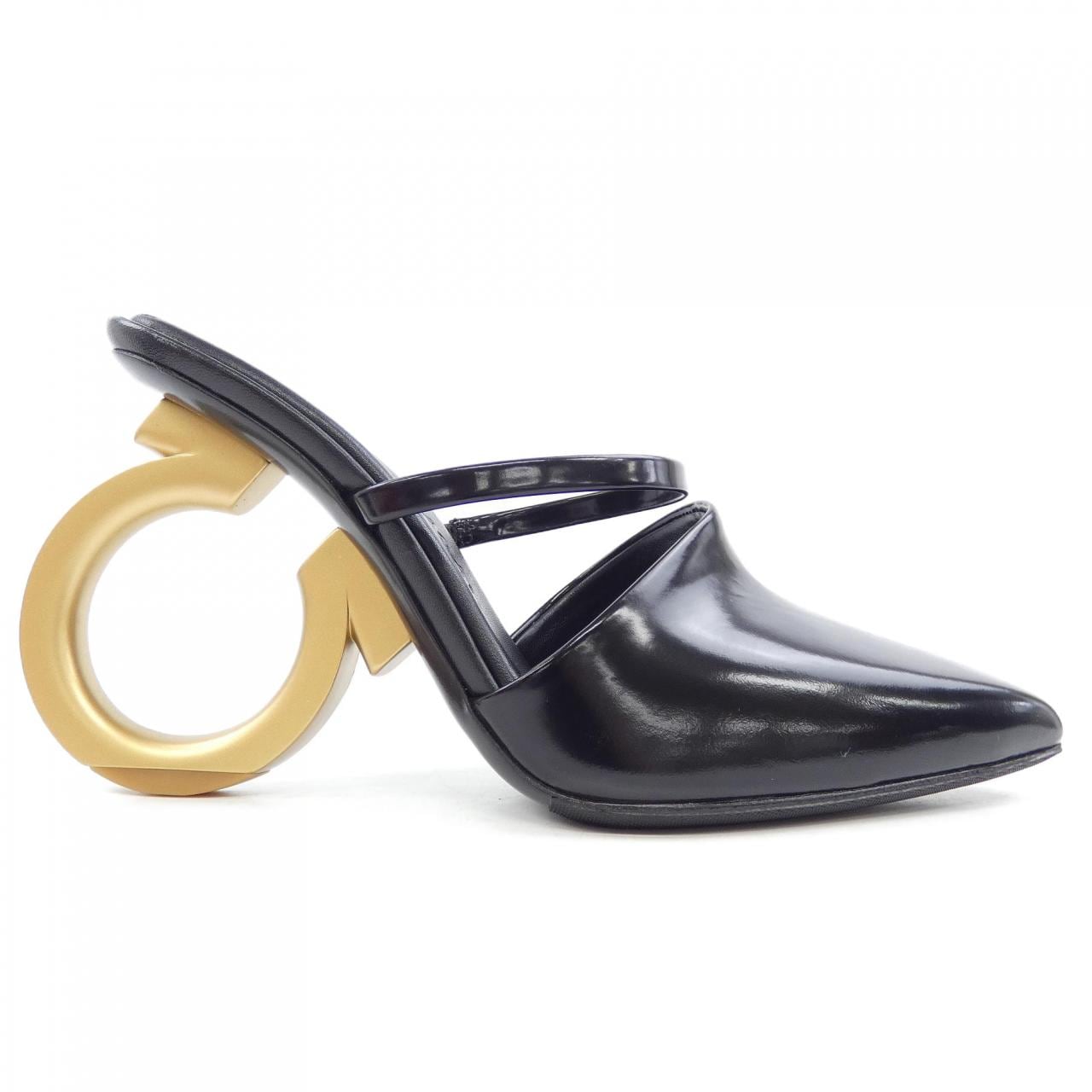 フェラガモ FERRAGAMO サンダル