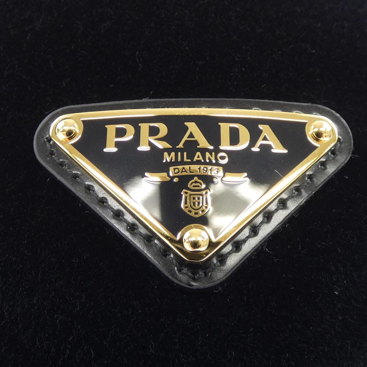 プラダ PRADA トライアングルロゴ 1HC336 068 キャップ