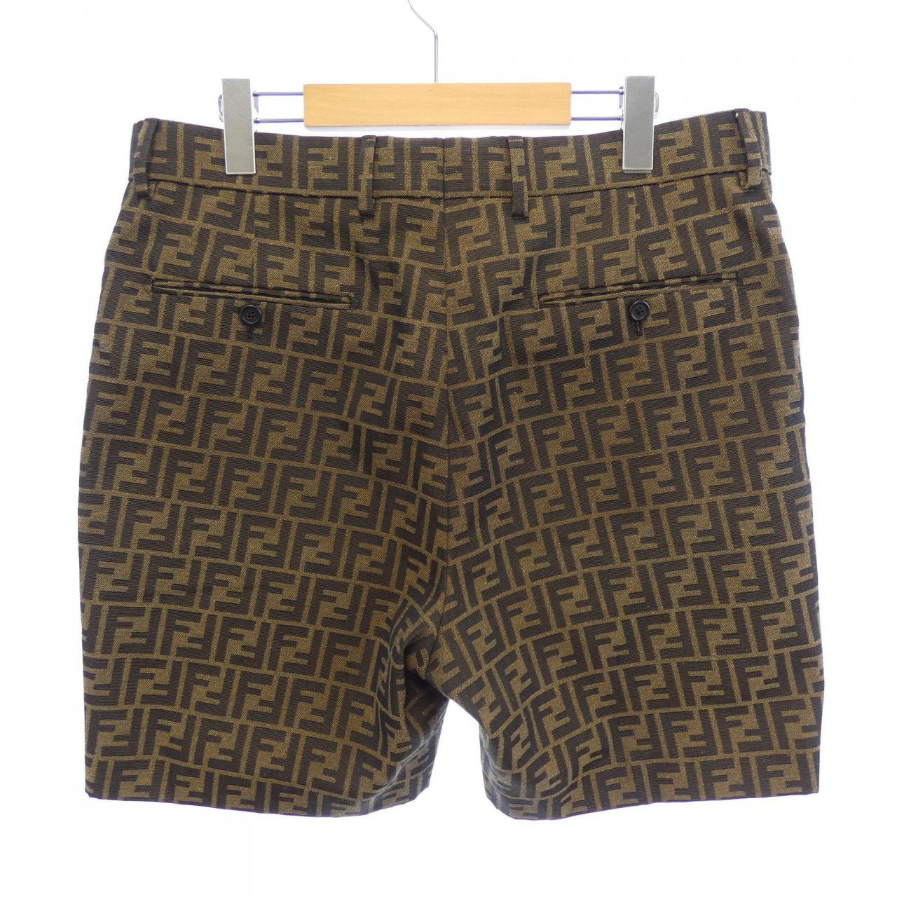 フェンディ FENDI FF FB0521 A6WJ ショートパンツ