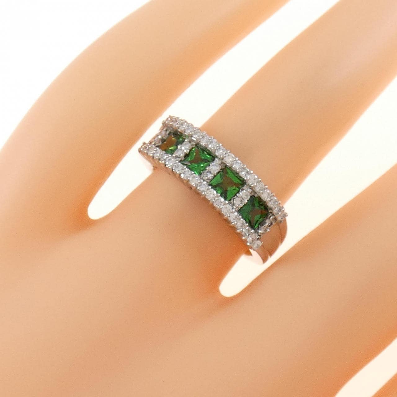 PT Green Garnet Ring 0.65CT