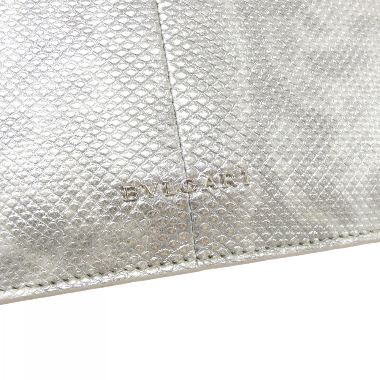 ブルガリ SERPENTI FOREVER バッグ