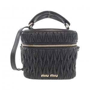 ミュウミュウ ショルダーバッグ