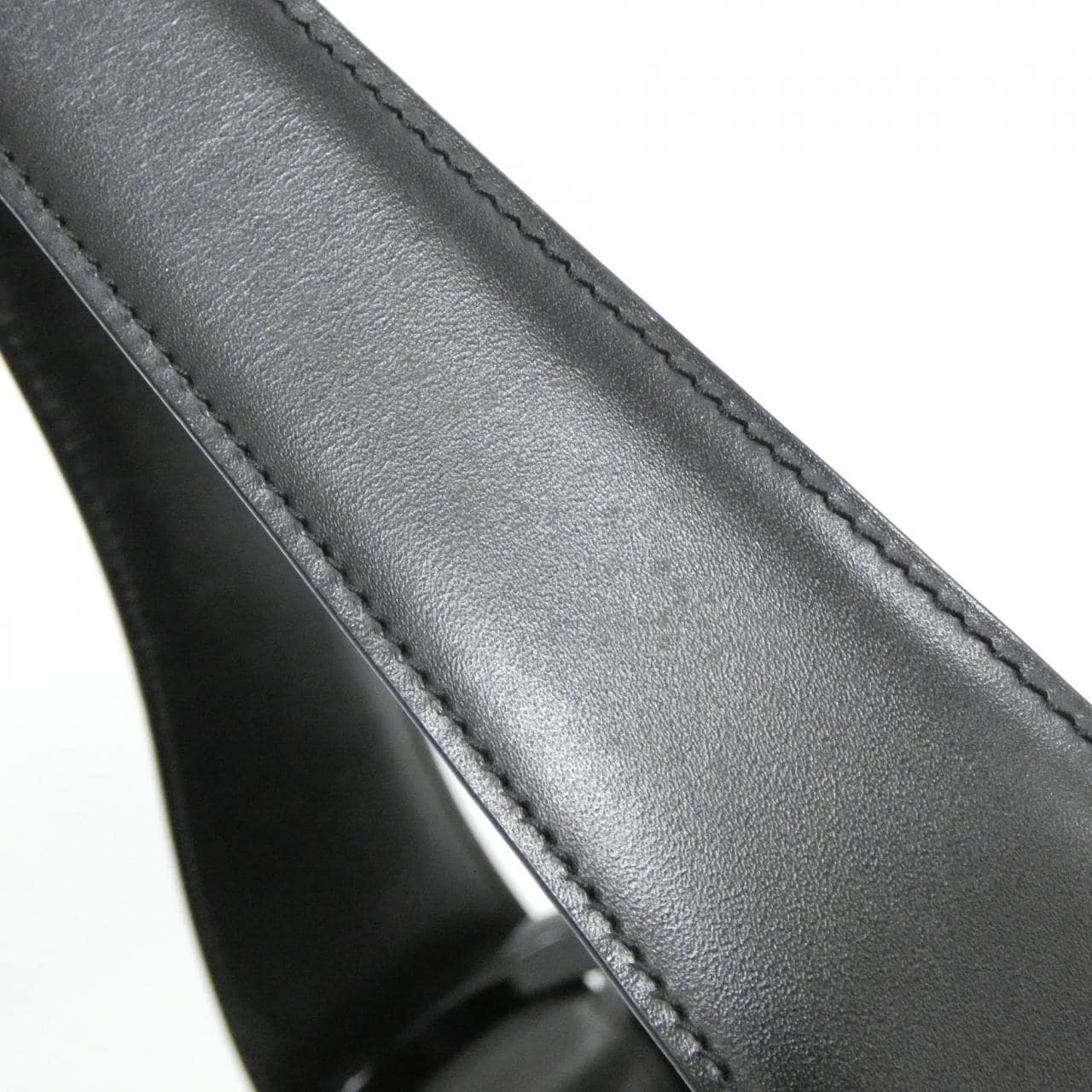 ルイヴィトン エピ ヴェルソー M52812 ショルダーバッグ