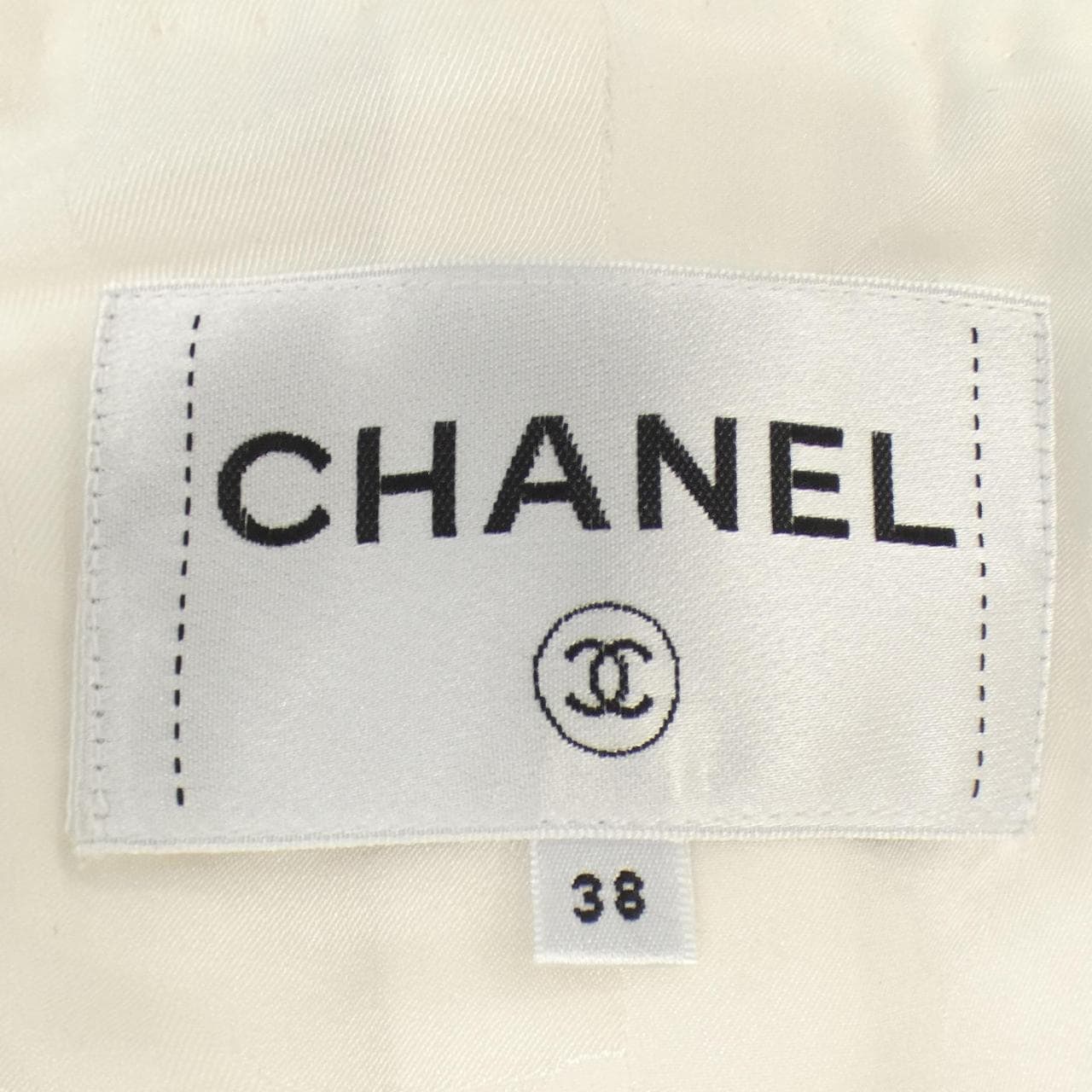 シャネル CHANEL ノーカラージャケット