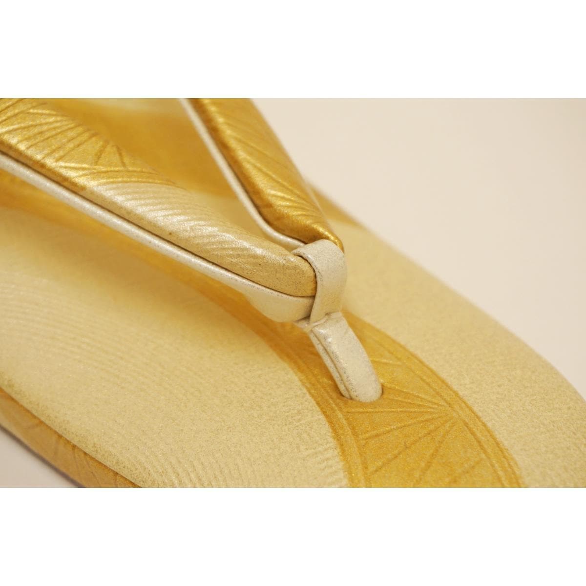 【新品】女草履　本革　２３．５ｃｍ