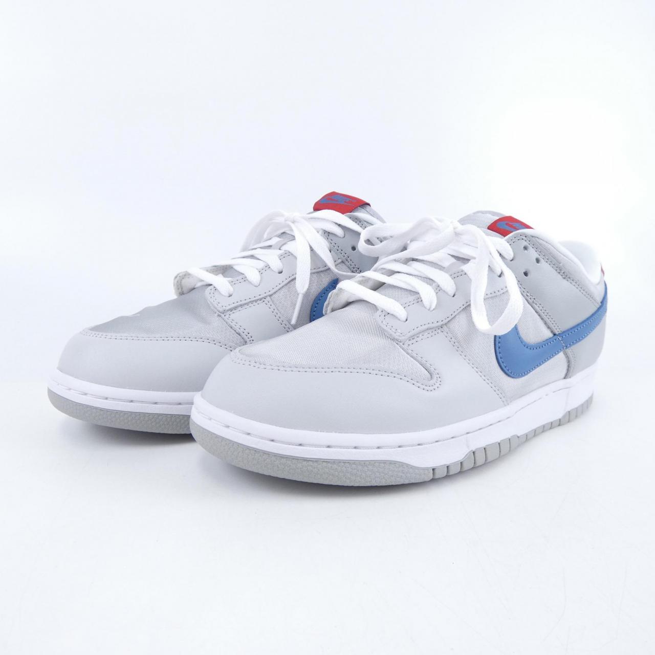 ナイキ NIKE スニーカー