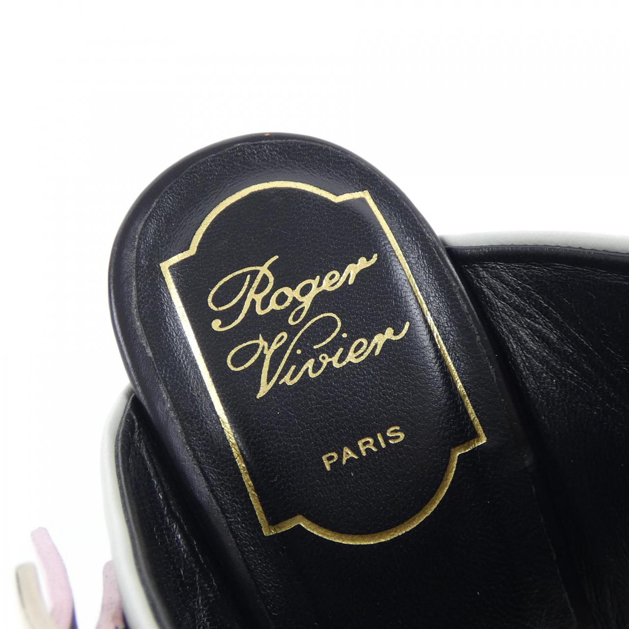ロジェヴィヴィエ ROGER VIVIER サンダル