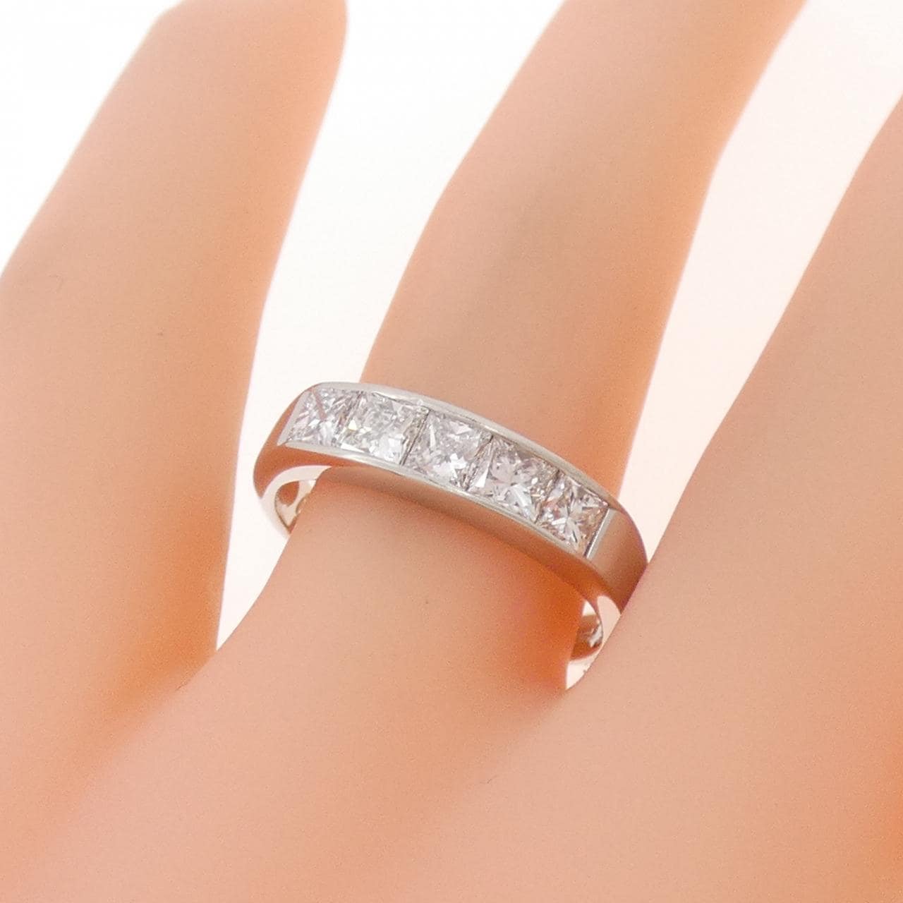 PT900 ダイヤモンド リング 1.00CT