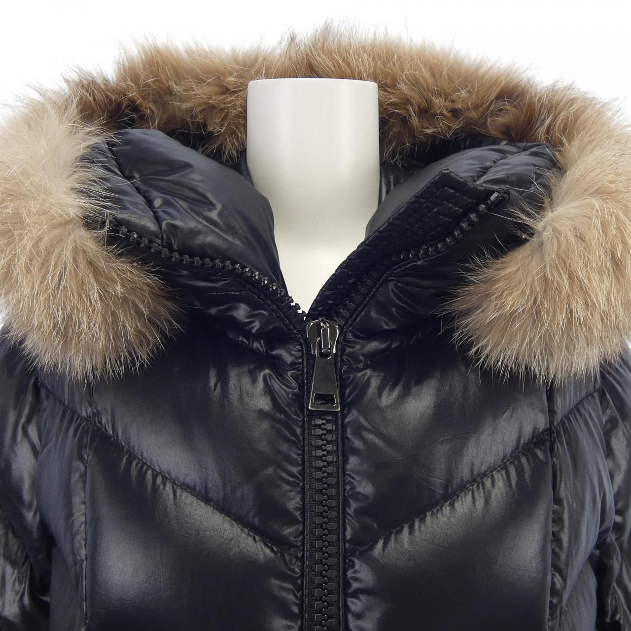 モンクレール MONCLER ダウンコート