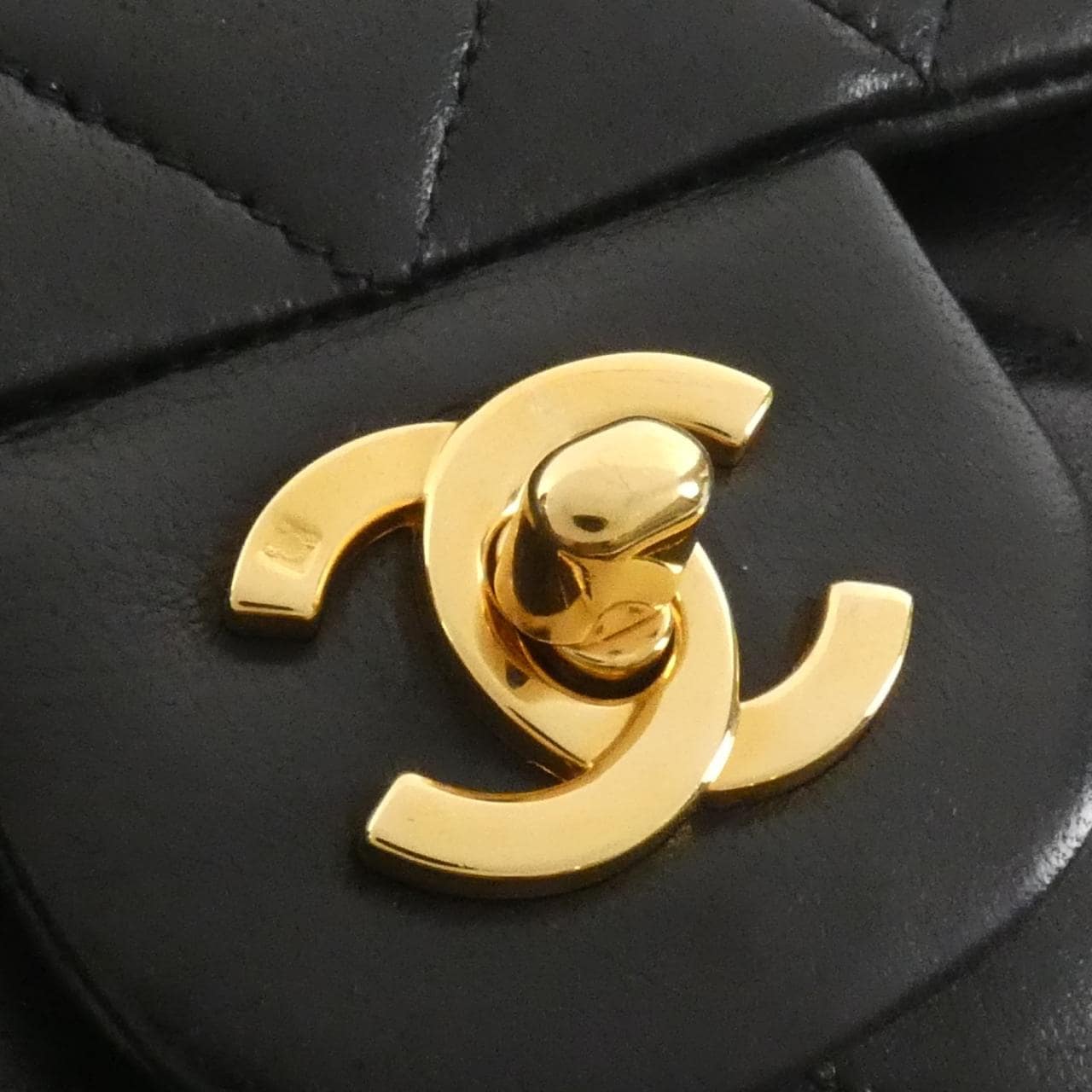 シャネル 1112 ショルダーバッグ