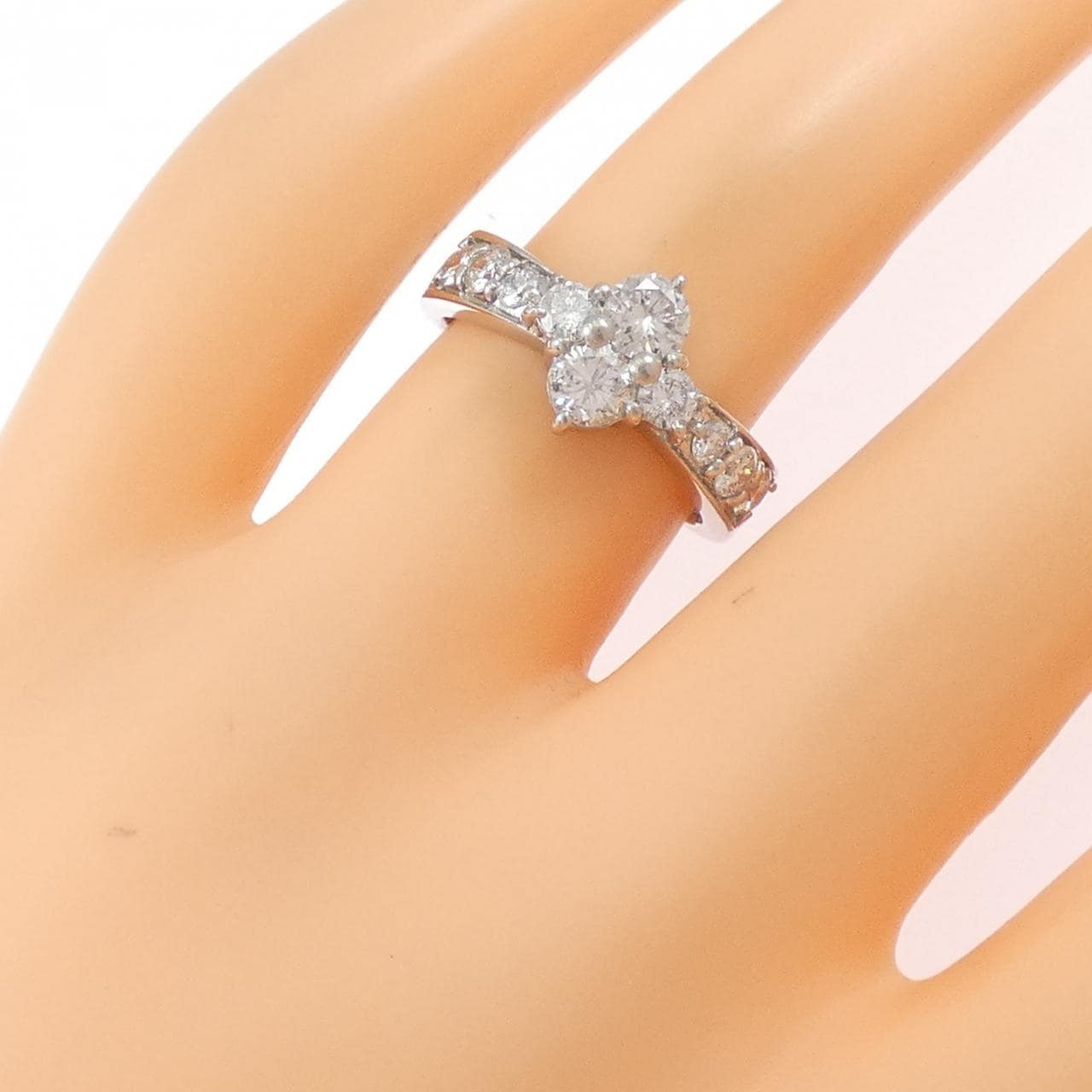 PT900 ダイヤモンド リング 1.04CT