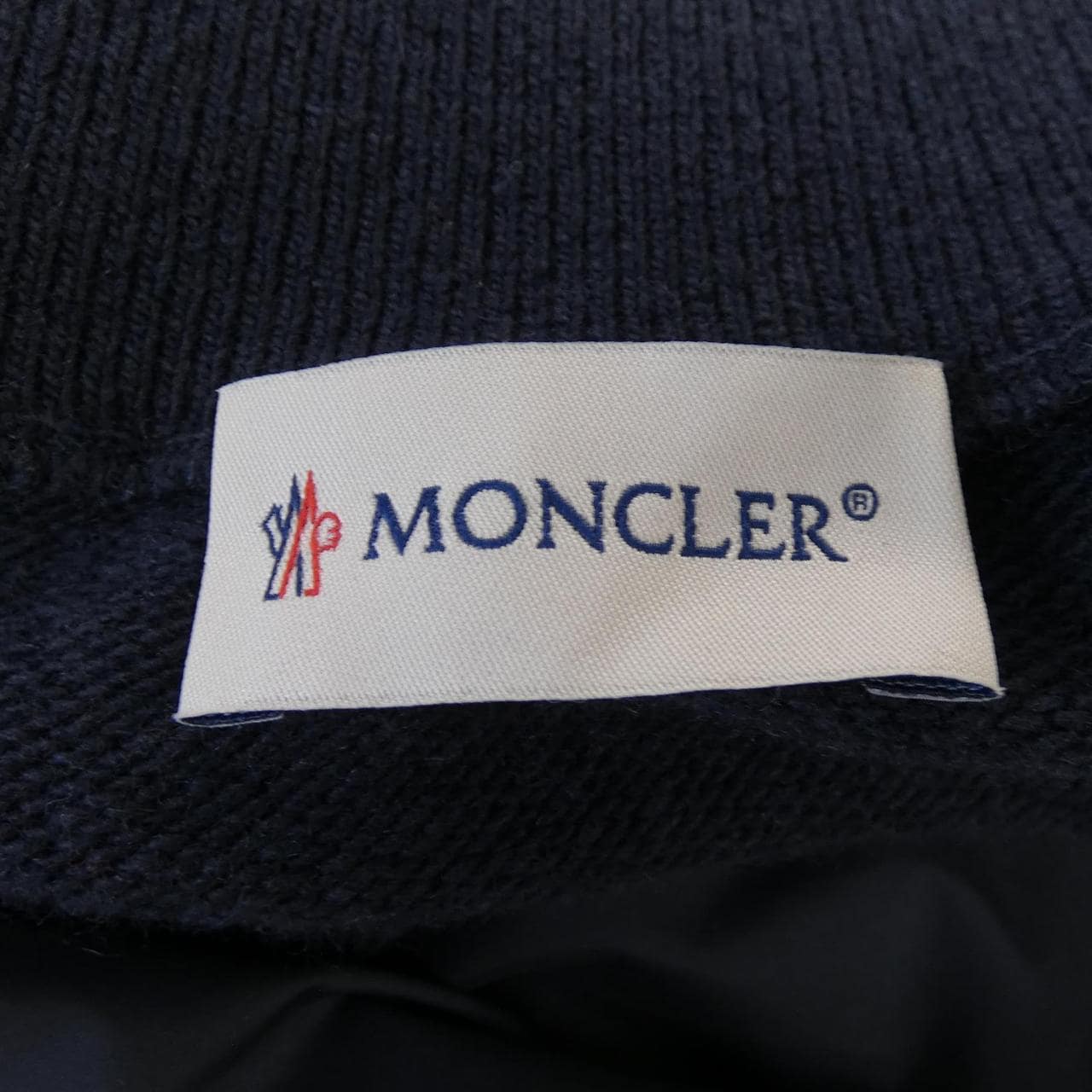 【新品】モンクレール MONCLER K20919B00033 ダウンジャケット