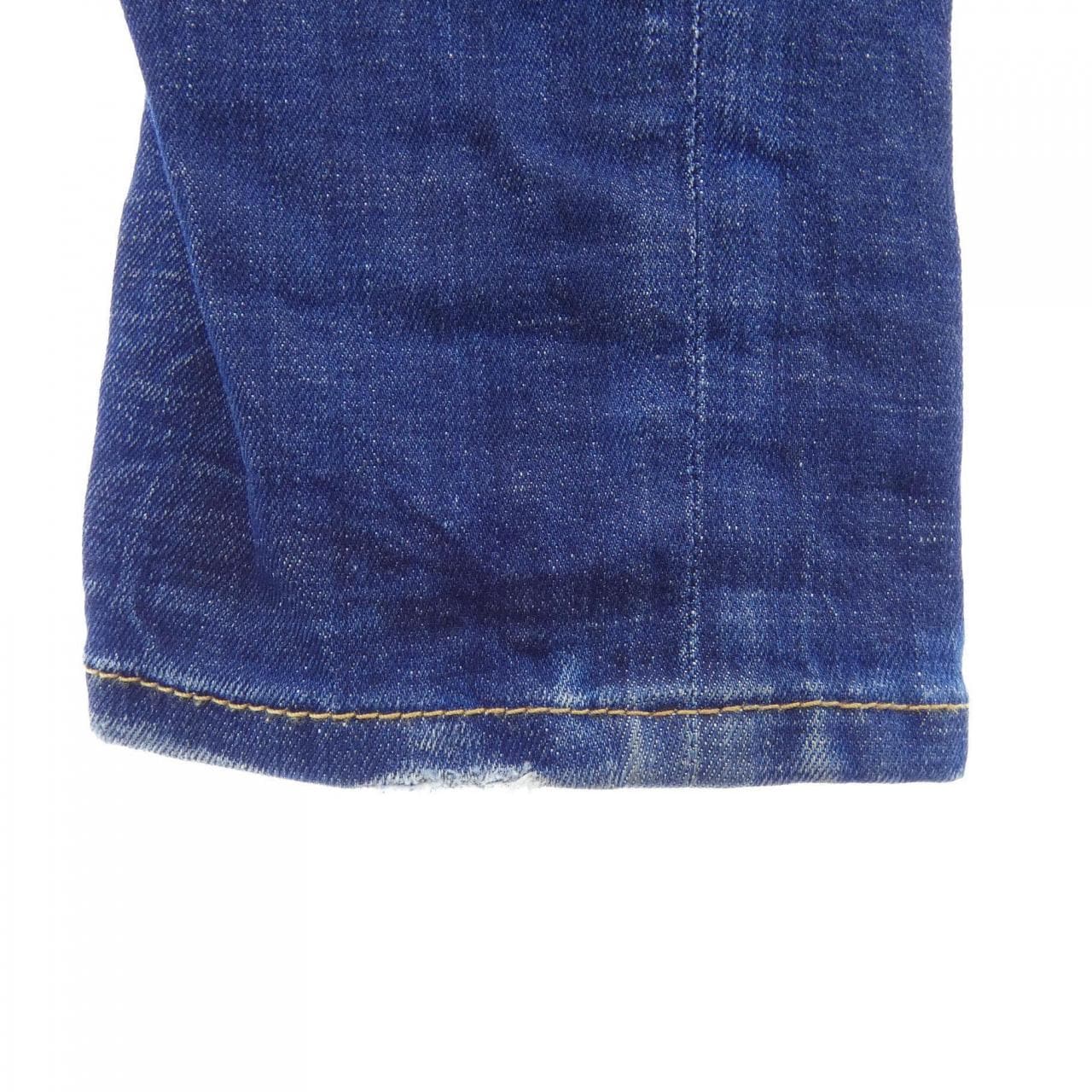 ディースクエアード DSQUARED2 S71LB0753 ジーンズ