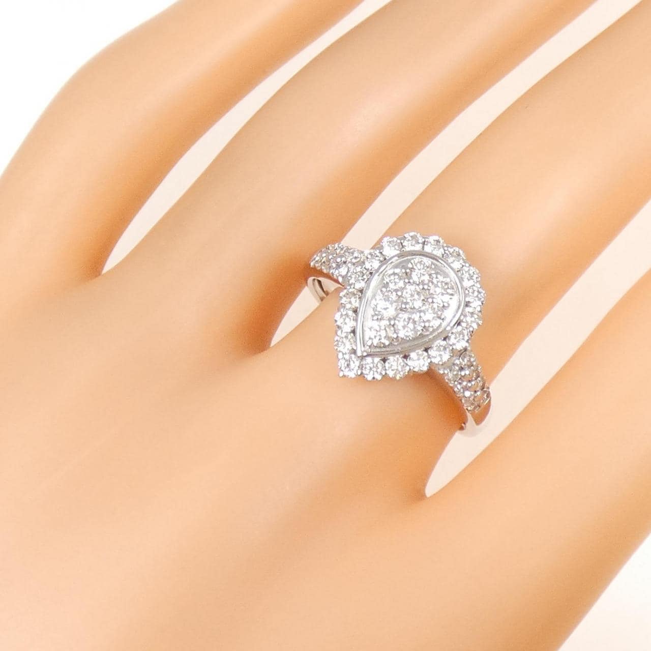 PT900 ダイヤモンド リング 1.00CT