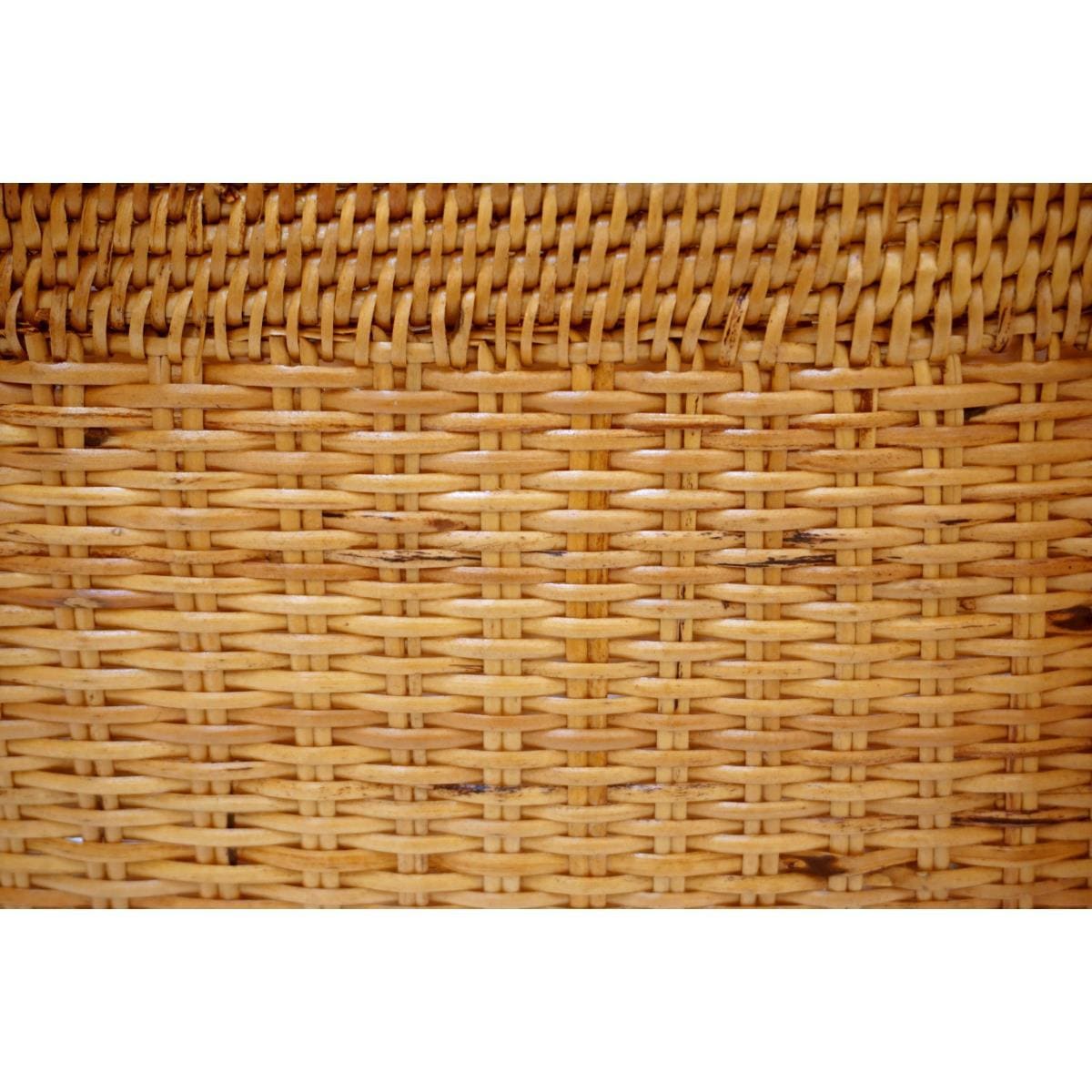 【新品】カゴバッグ　巾着付き