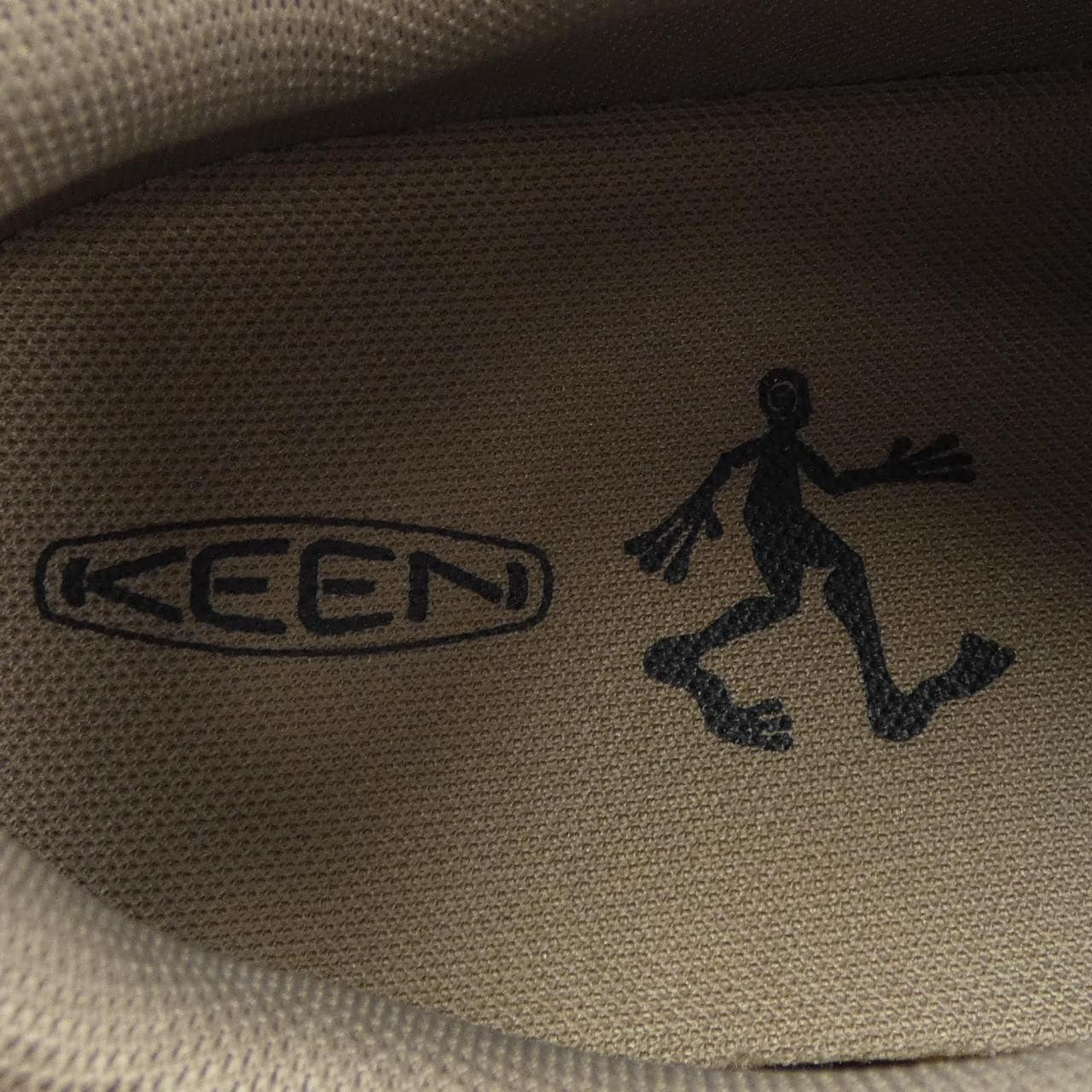 KEEN スニーカー