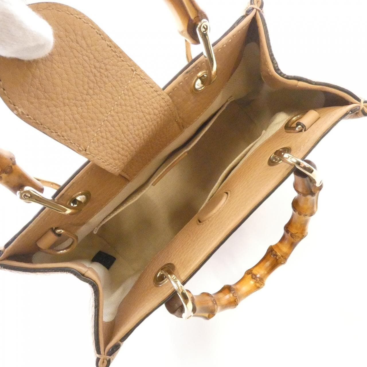 グッチ 368823 A7M0G バッグ