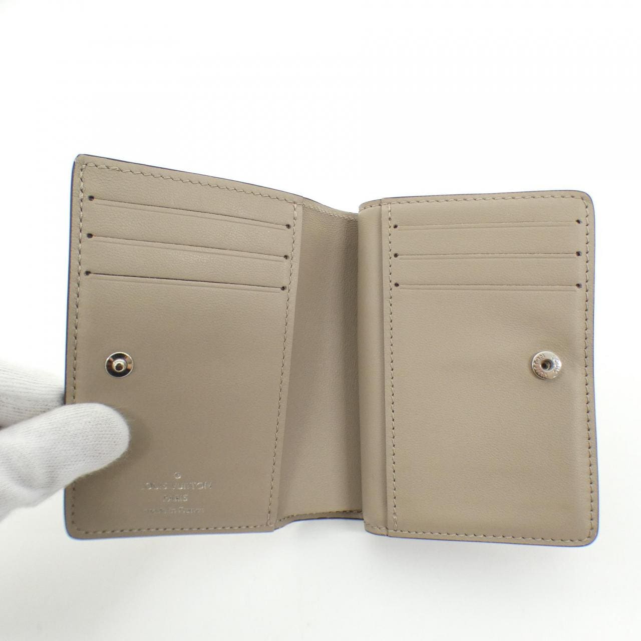 LOUIS VUITTON Mahina Portefeuille Claire M80817 钱包