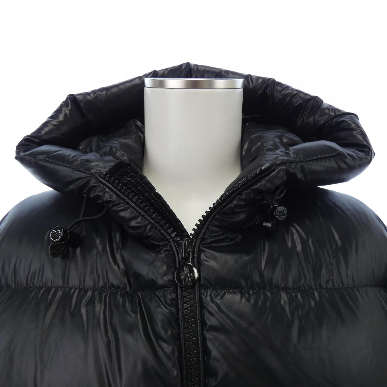 モンクレール MONCLER ダウンジャケット