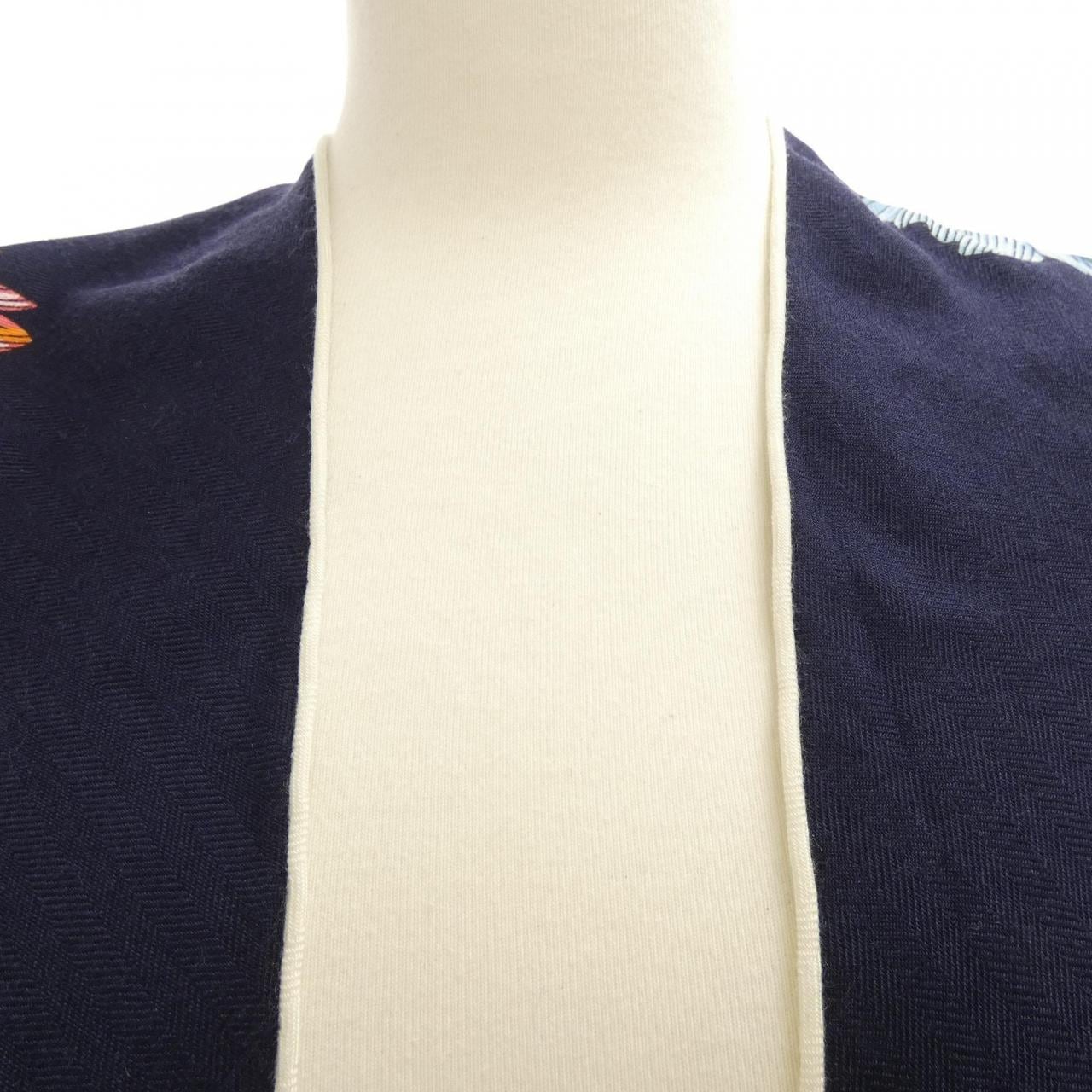 エルメス HERMES TULIPOMANIE H363964S トライアングルジェアン ショール