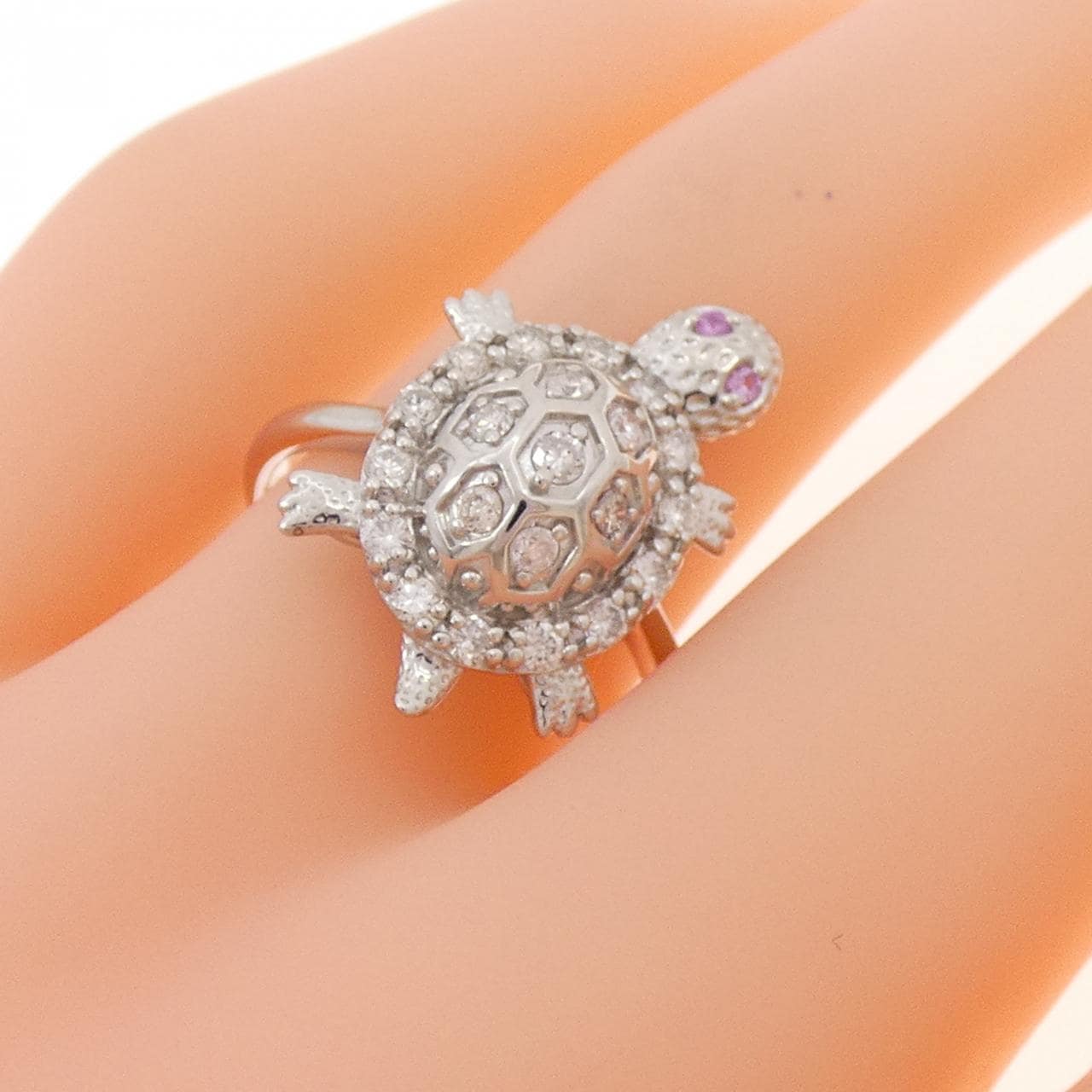K18WG海龟蓝宝石戒指0.01CT