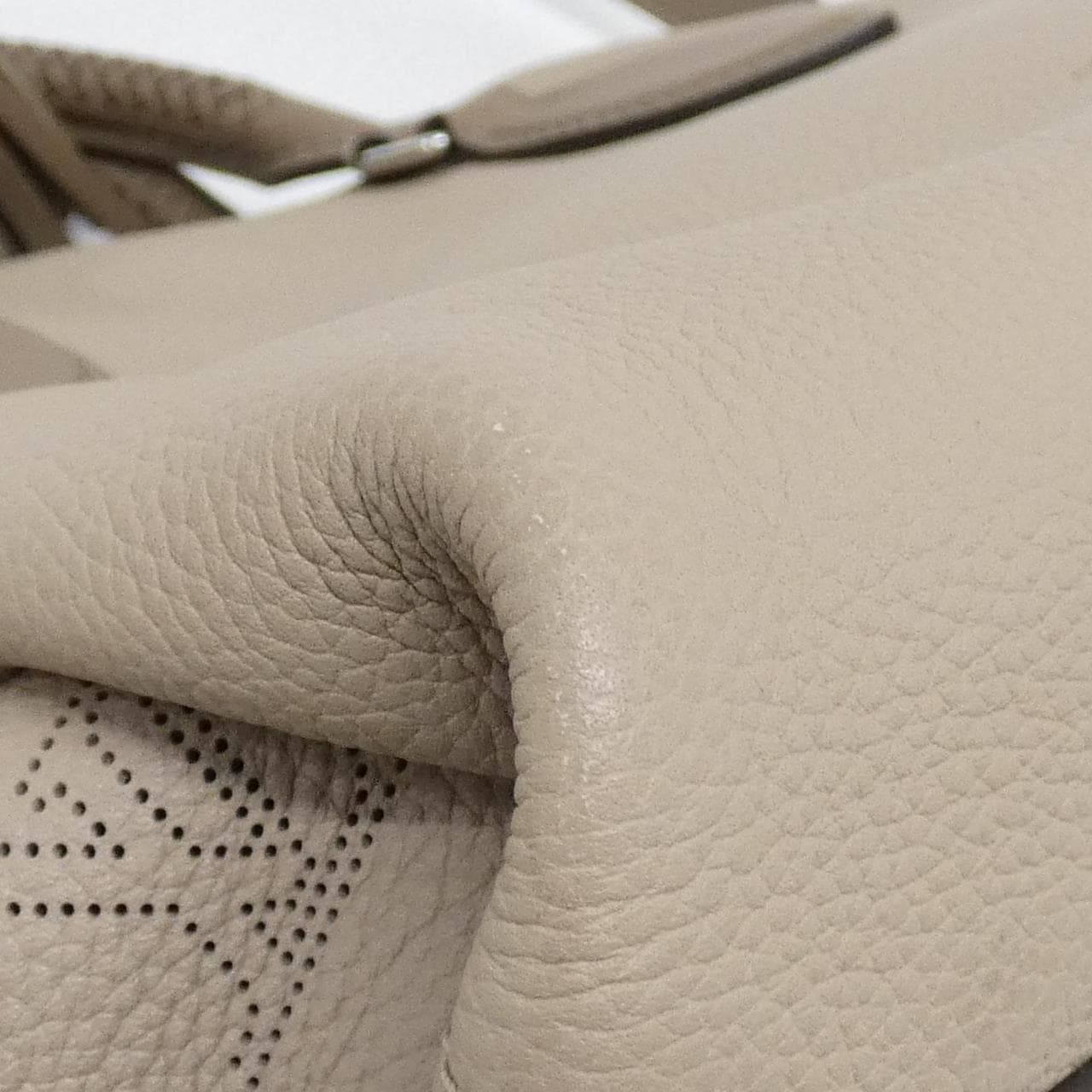 ルイヴィトン マヒナ オメア M55031 バッグ