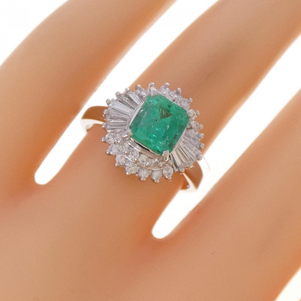 PT900 エメラルド リング 1.28CT