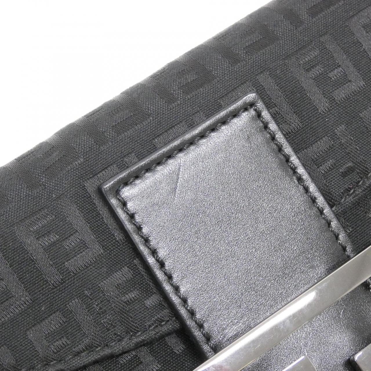 【ヴィンテージ】フェンディ バゲット 8BR003 JQ5 ショルダーバッグ