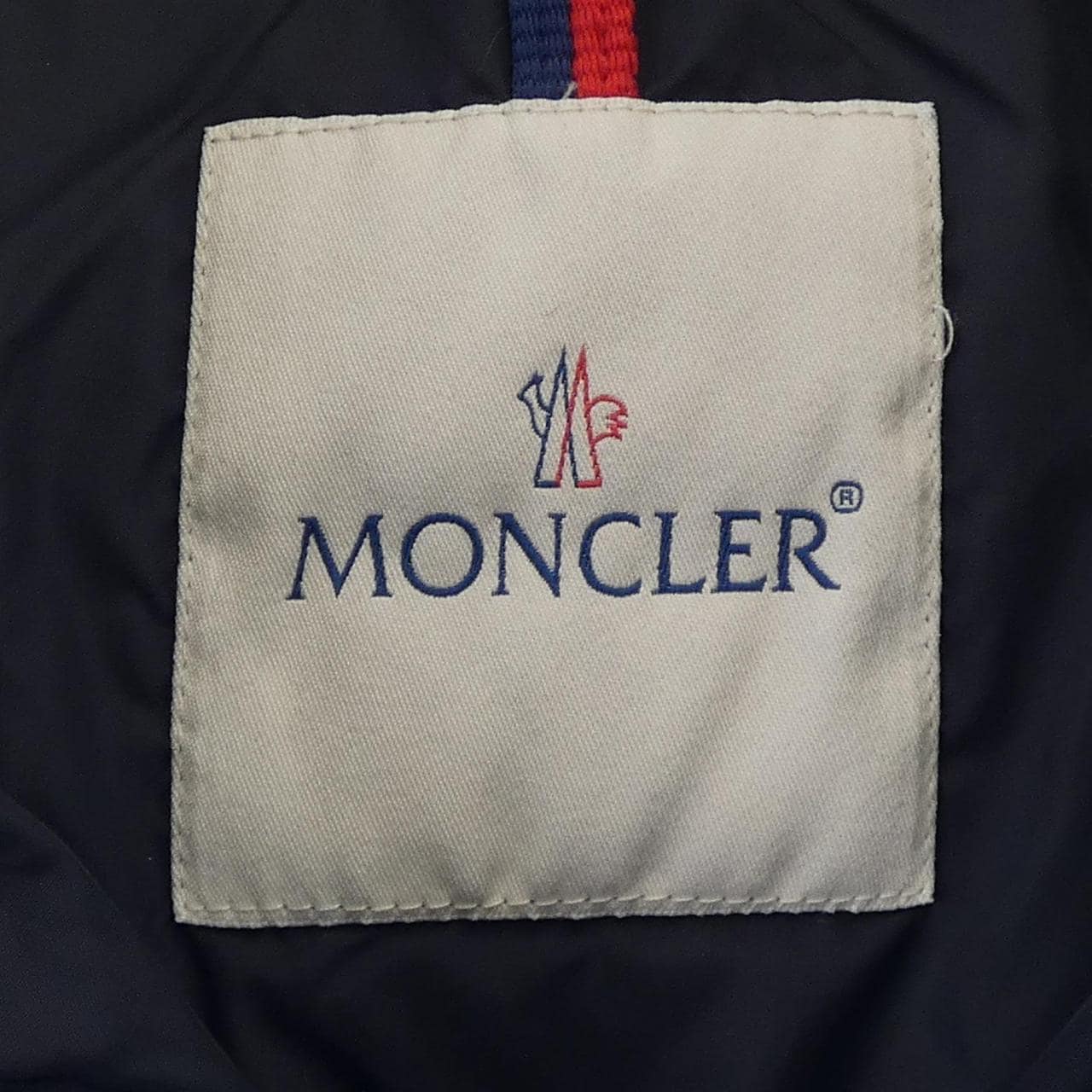 MONCLER蒙克勒羽绒服