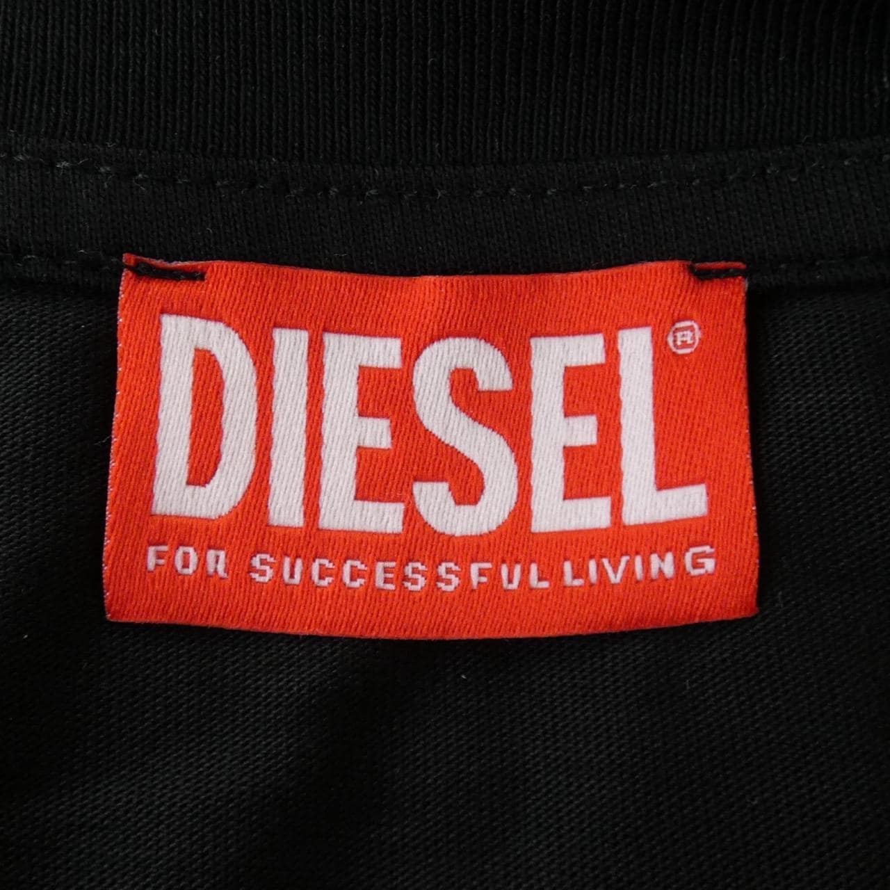 ディーゼル DIESEL Tシャツ